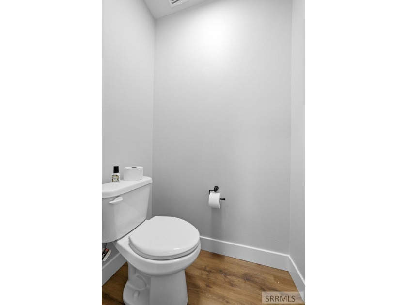 Welcome to the Serendipity Plan. This 2090 square foot layout is - photo 32