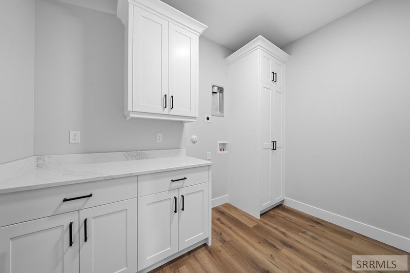Welcome to the Serendipity Plan. This 2090 square foot layout is - photo 35
