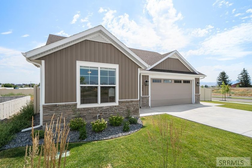 Welcome to the Serendipity Plan. This 2090 square foot layout is - photo 48