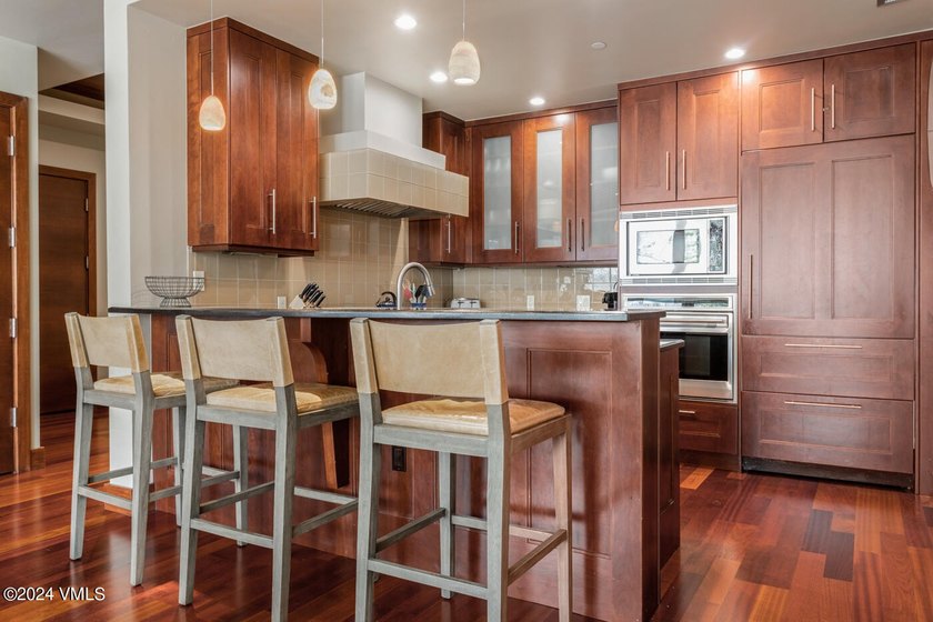 Nestled in Vail's quiet Cascade neighborhood with direct access - photo 7