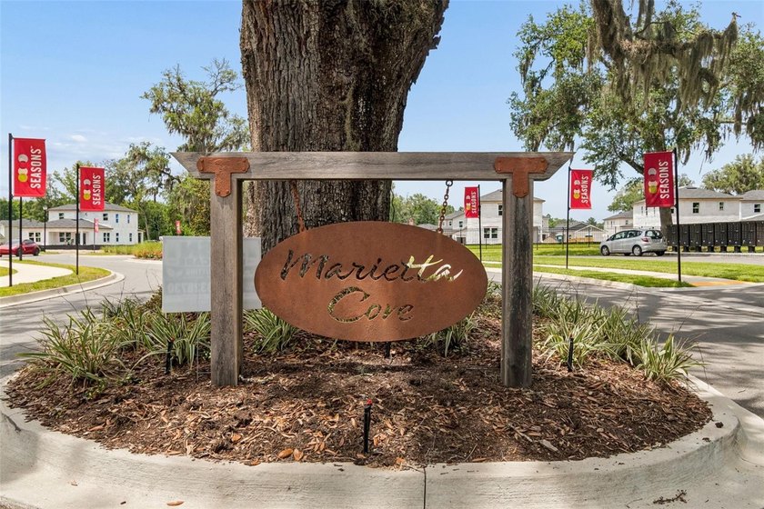 BETTER THAN NEW AND MOVE-IN READY! NESTLED IN THE CHARMING - photo 3
