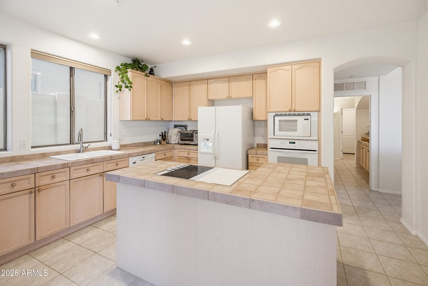 Nestled on a premium cul-de-sac lot in the coveted Saddleback at - photo 10