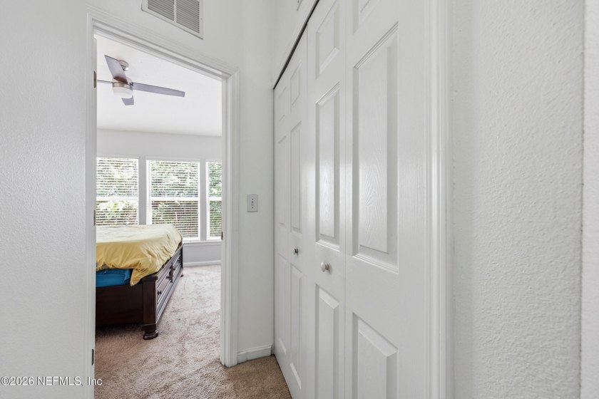 Enjoy comfortable, low-maintenance living in the desirable - photo 11