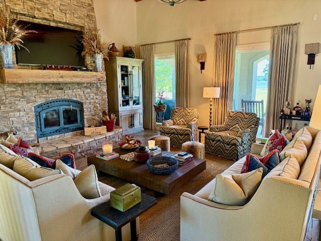 Exclusive waterfront property on Lake Sam Rayburn. Beautiful - photo 2