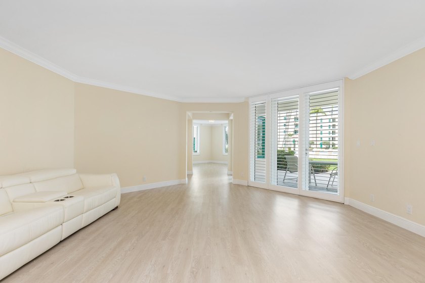 Prime location in Mizner Village, Mizner Court is a gated - photo 7