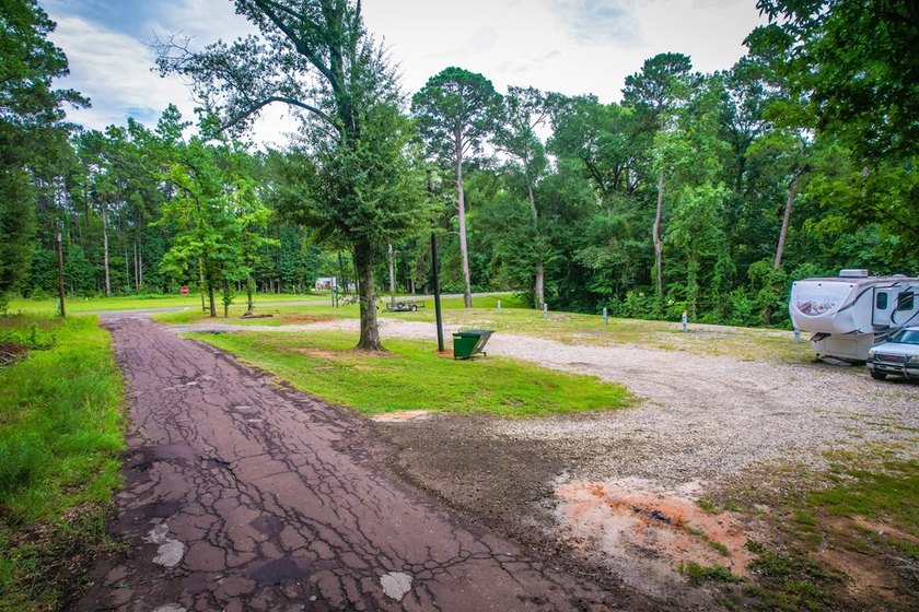 Don't miss this exceptional investment opportunity located less - photo 4