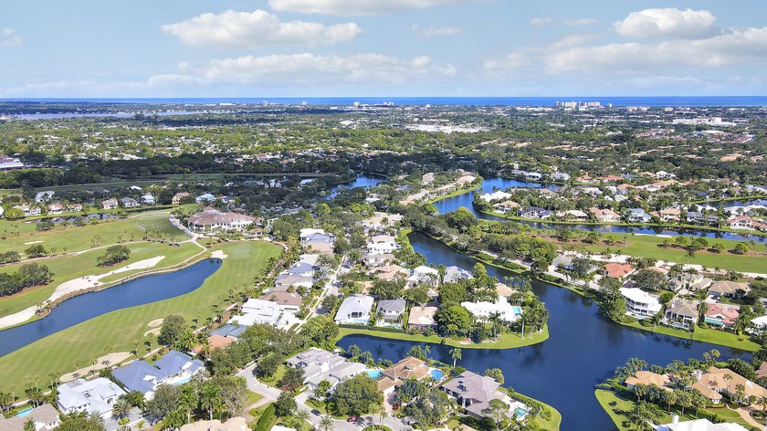 This custom built residence offers just over 3500 square feet - photo 25