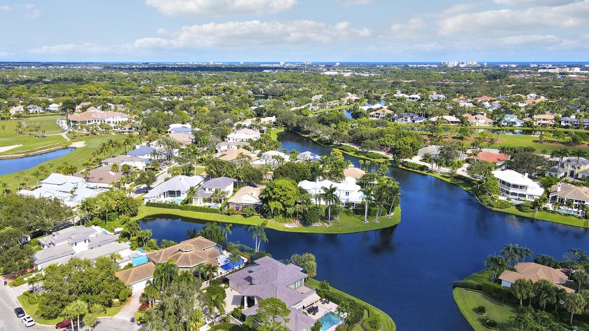 This custom built residence offers just over 3500 square feet - photo 30