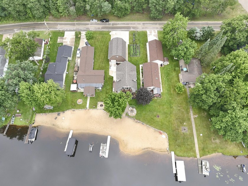 Lake James GEM! Huge over 3000 SQ foot Chalet on main body of - photo 33
