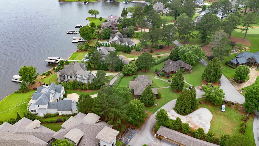 Nestled in the heart of Cuscowilla and close to everything, this - photo 34