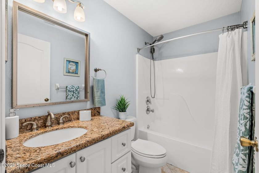 Beautifully maintained 3-bedroom, 2-bath pool home located in - photo 35