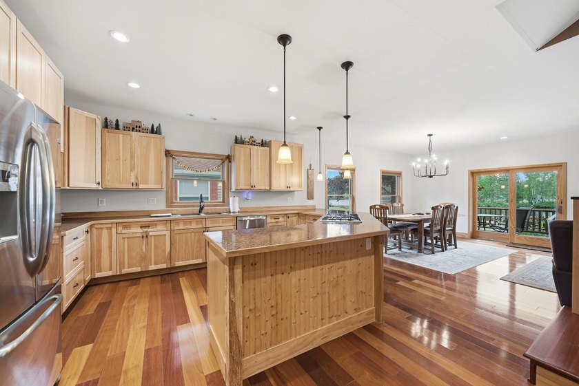 Lake James GEM! Huge over 3000 SQ foot Chalet on main body of - photo 46