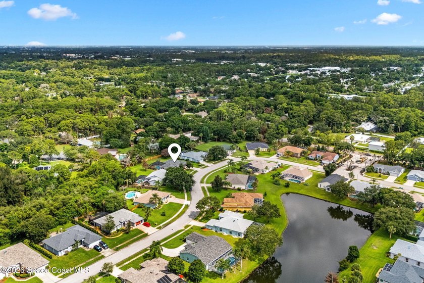 Beautifully maintained 3-bedroom, 2-bath pool home located in - photo 49