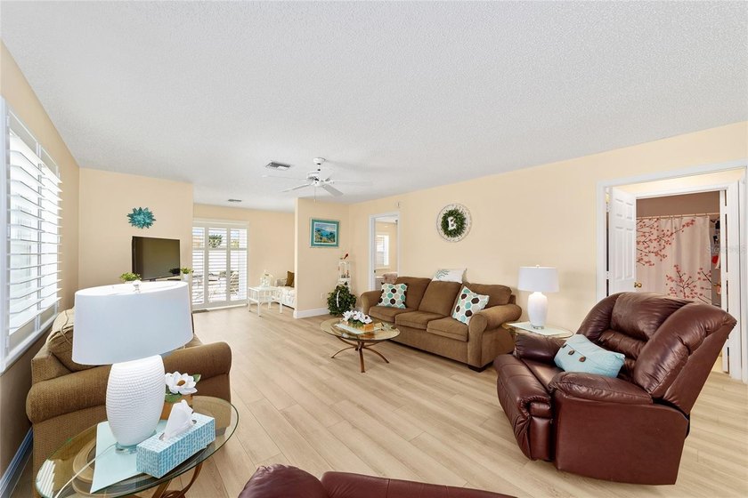 NO BOND! TURNKEY! Welcome to this bright, cheerful, and - photo 8