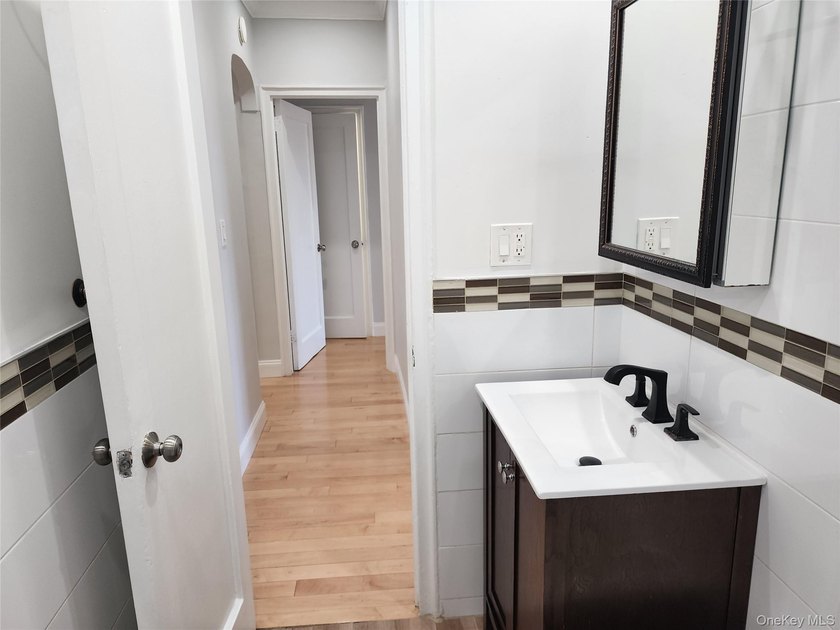Nicely renovated full-size 2-bedroom Co-Op (this IS NOT a Condo) - photo 16