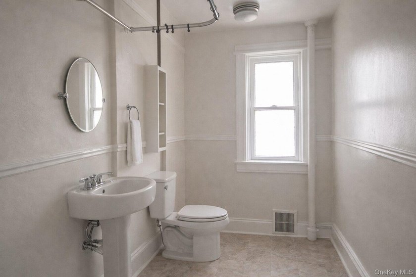 Bring your vision and unlock the potential of this spacious - photo 2