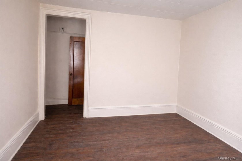 Bring your vision and unlock the potential of this spacious - photo 4