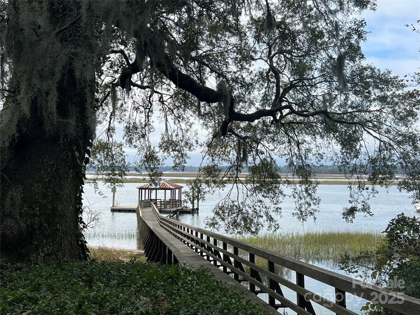 131 Pritchard Street, located in the historic heart of Bluffton - photo 2