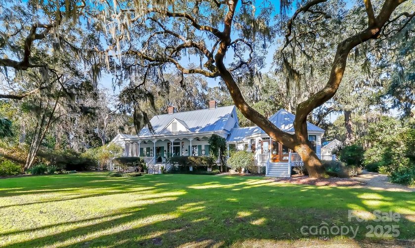 131 Pritchard Street, located in the historic heart of Bluffton - photo 6