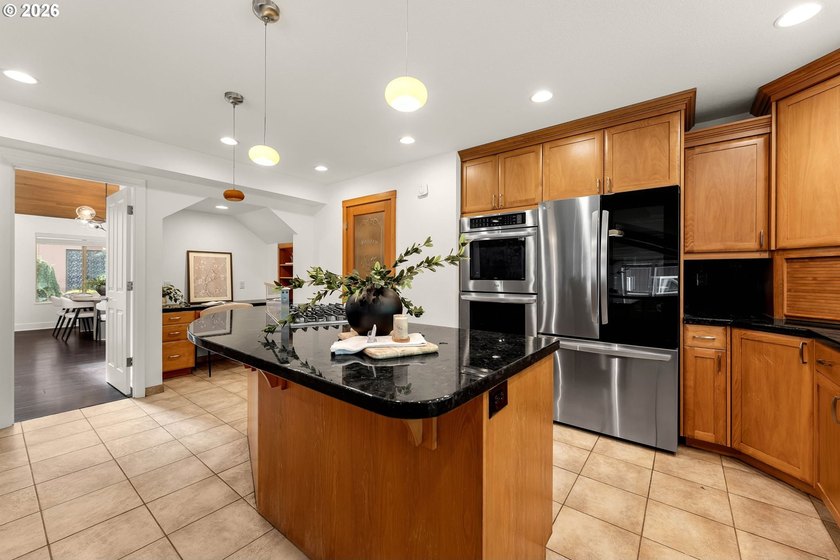 Escape to your own private Pacific Northwest retreat, where - photo 11