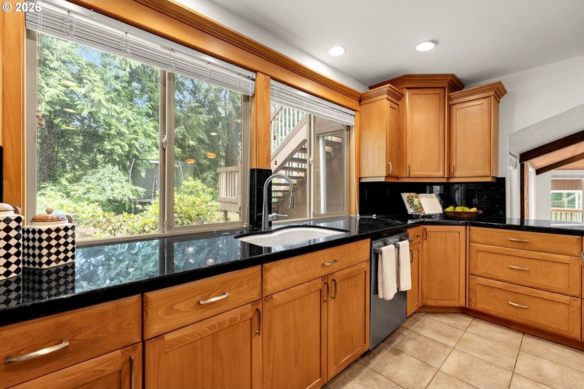 Escape to your own private Pacific Northwest retreat, where - photo 12