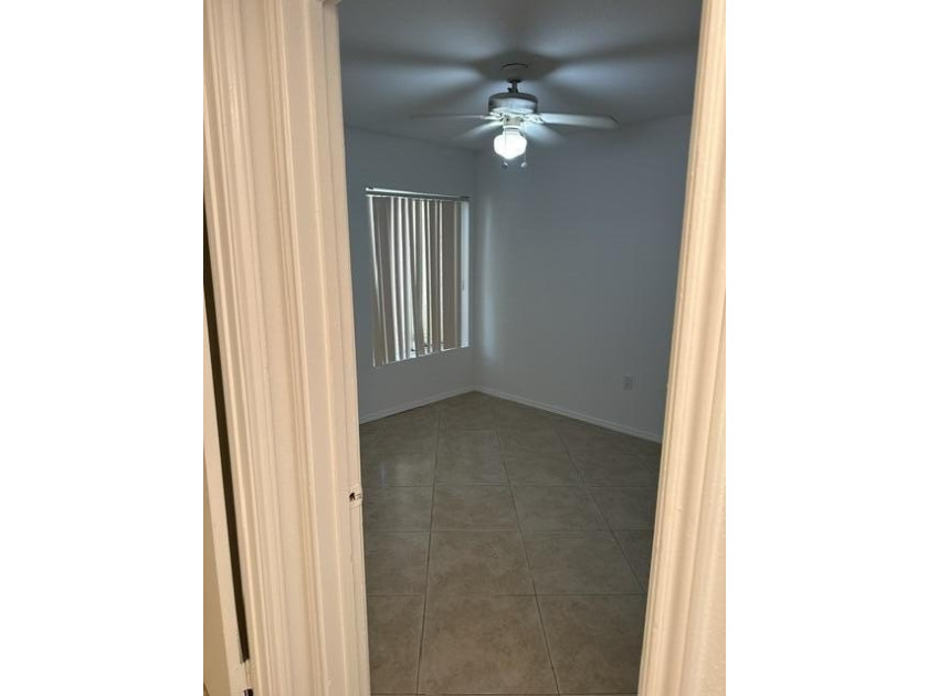 !!! BEAUTIFUL 2 bedrooms and 2 baths !!! WITH A LAKE VIEW - photo 13