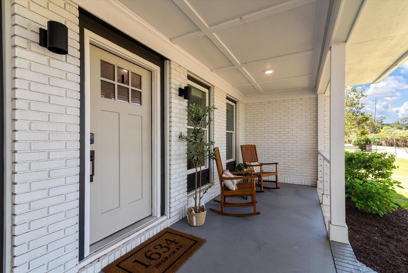 This stunning 4 bedroom, 2 bath home is located in the highly - photo 4