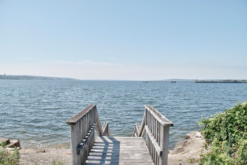 Enjoy coastal living in this charming 3-bedroom, 2-bath Cape in - photo 14