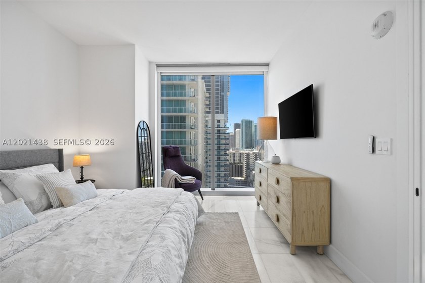 Best priced unit in the building, perfect as a primary residence - photo 22