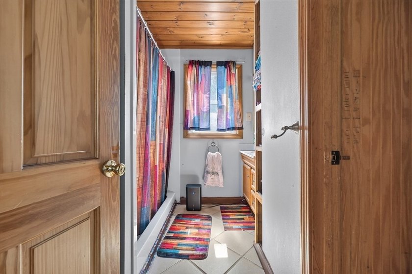 Enjoy coastal living in this charming 3-bedroom, 2-bath Cape in - photo 26
