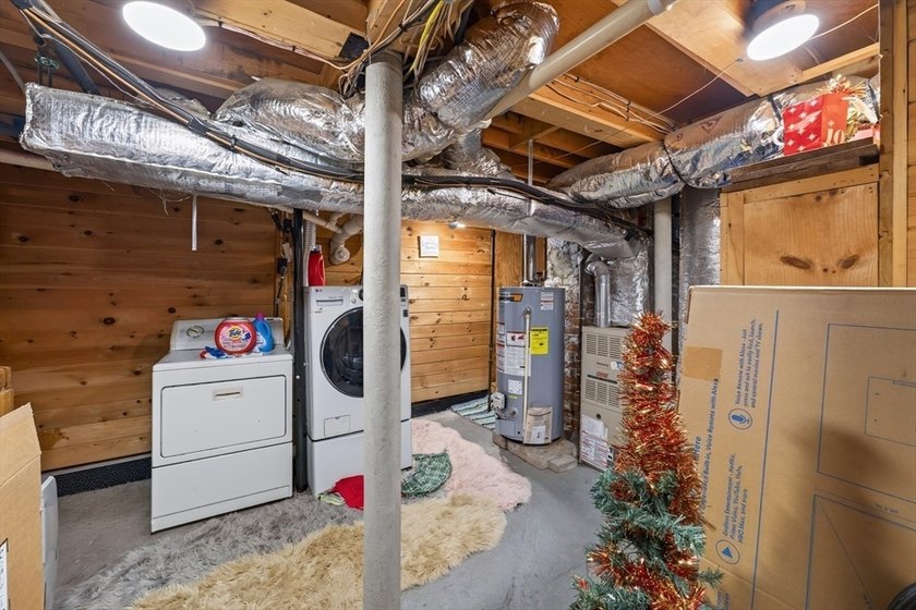 Enjoy coastal living in this charming 3-bedroom, 2-bath Cape in - photo 33