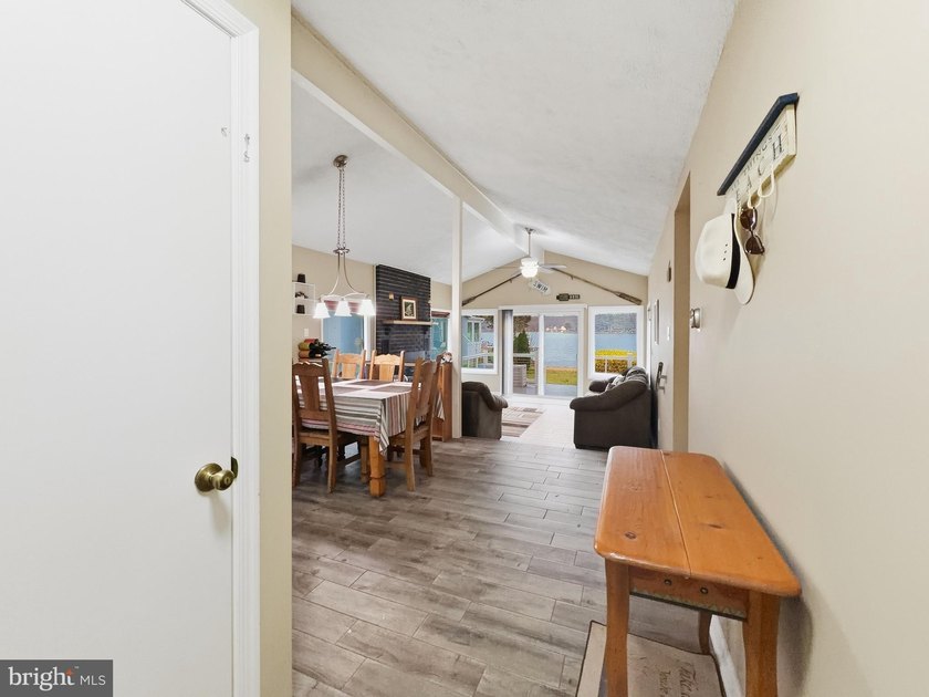 Welcome to 1353 Lakeview Parkway, where exceptional waterfront - photo 6