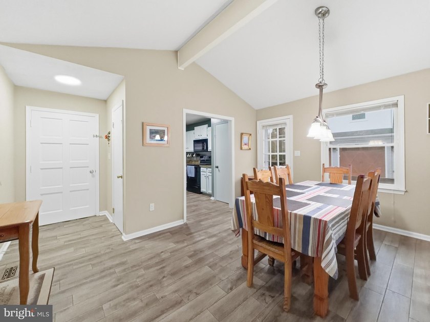 Welcome to 1353 Lakeview Parkway, where exceptional waterfront - photo 9