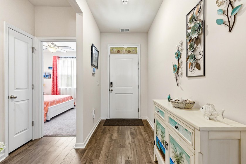 Come live your dream life at the beach! This move-in-ready home - photo 6