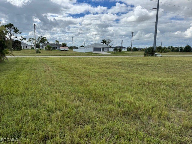Fantastic 3 lot site just waiting for your dream home. This is - photo 3