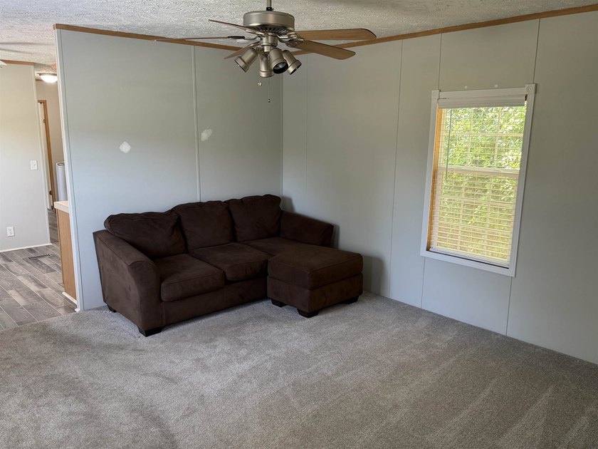 Two-bedroom, two-bathroom Fleetwood mobile home in Foxfire - photo 7