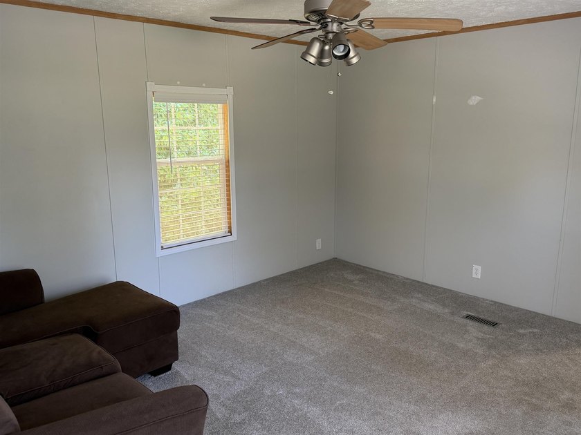Two-bedroom, two-bathroom Fleetwood mobile home in Foxfire - photo 8