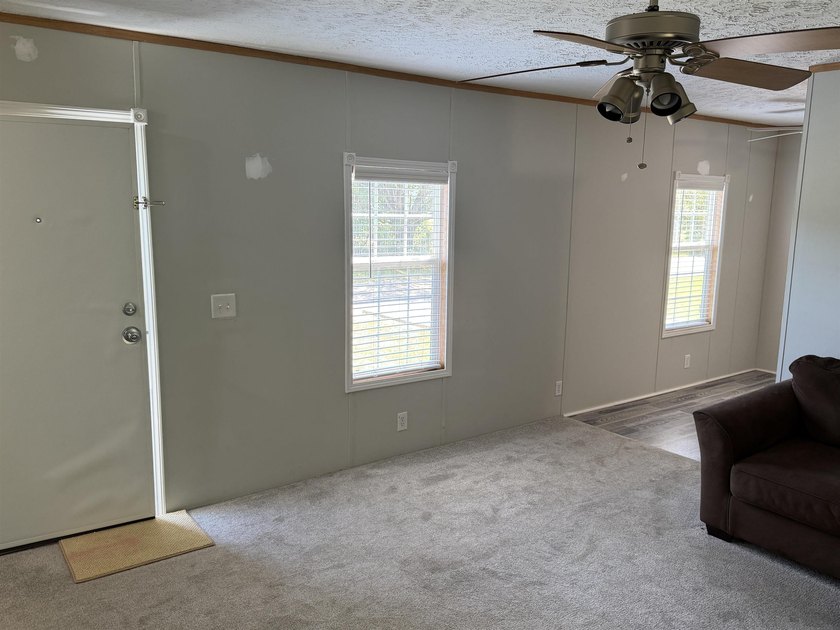 Two-bedroom, two-bathroom Fleetwood mobile home in Foxfire - photo 10