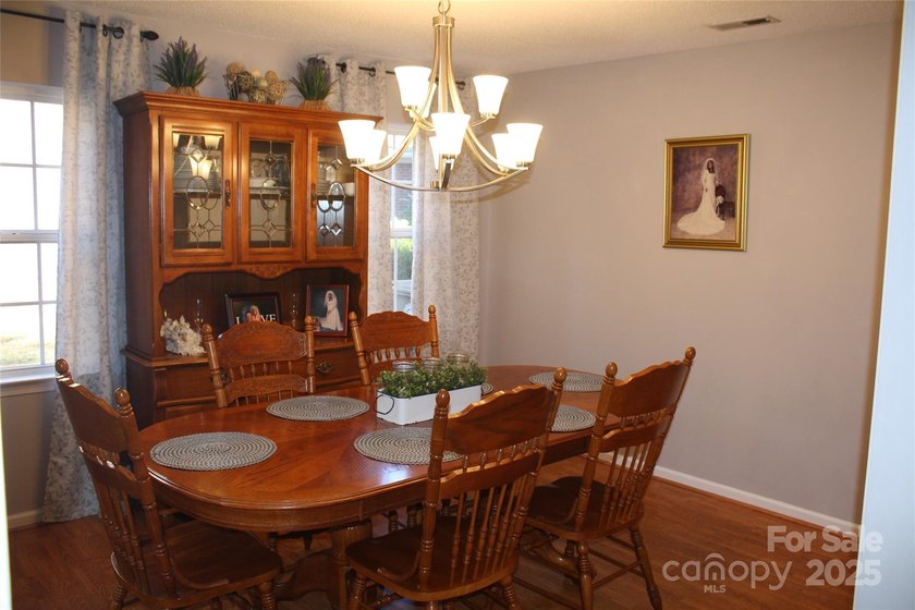 SELLER IS OFFERING $5000 towards closing costs! Welcome to this - photo 5