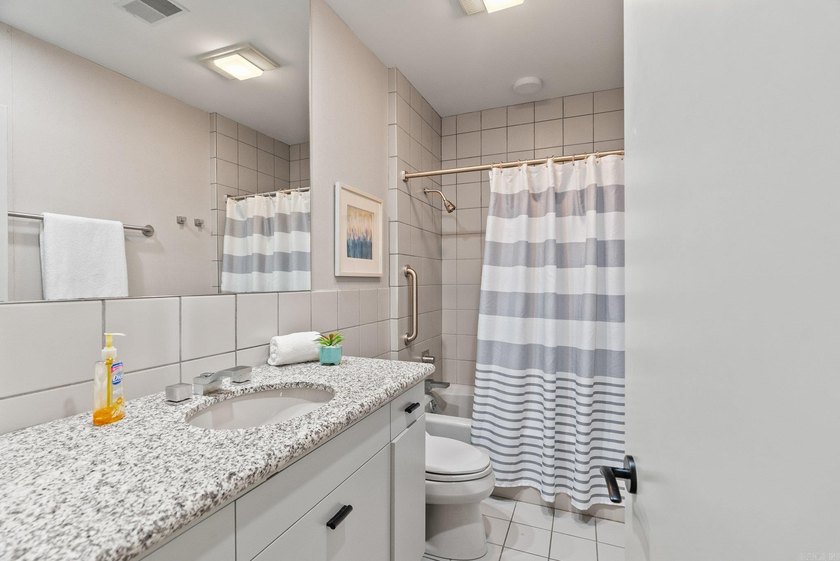 Amazing Riverbend condo custom designed by the renowned Noland - photo 25