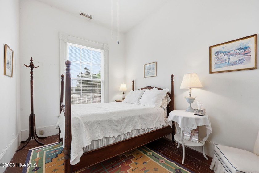 Step into a piece of Beaufort's history with the c. 1856 - photo 26