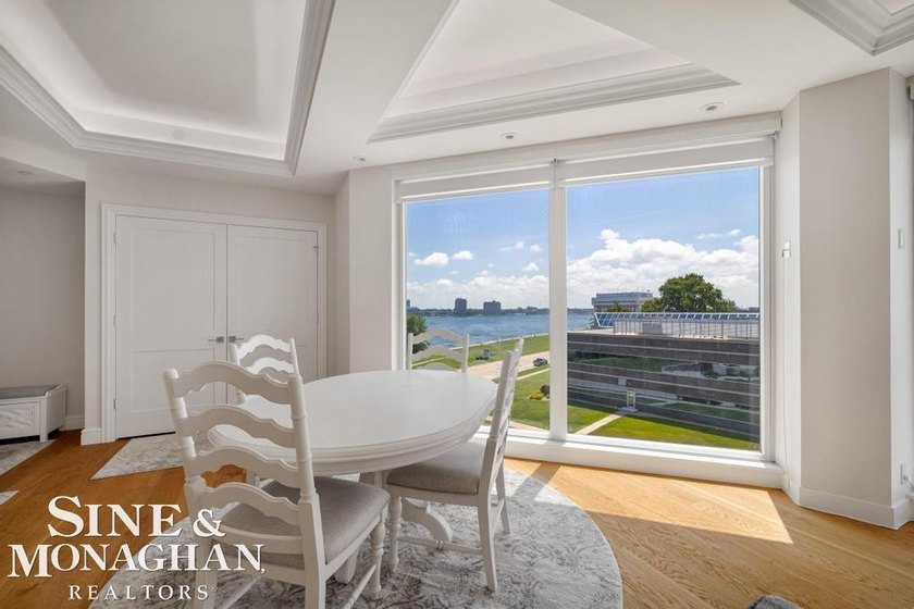 Experience luxury waterfront living at Bluewater View - photo 8