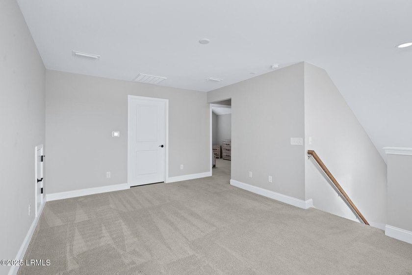 Discover this like-new, upgraded Hallmark home in Sun City - photo 33