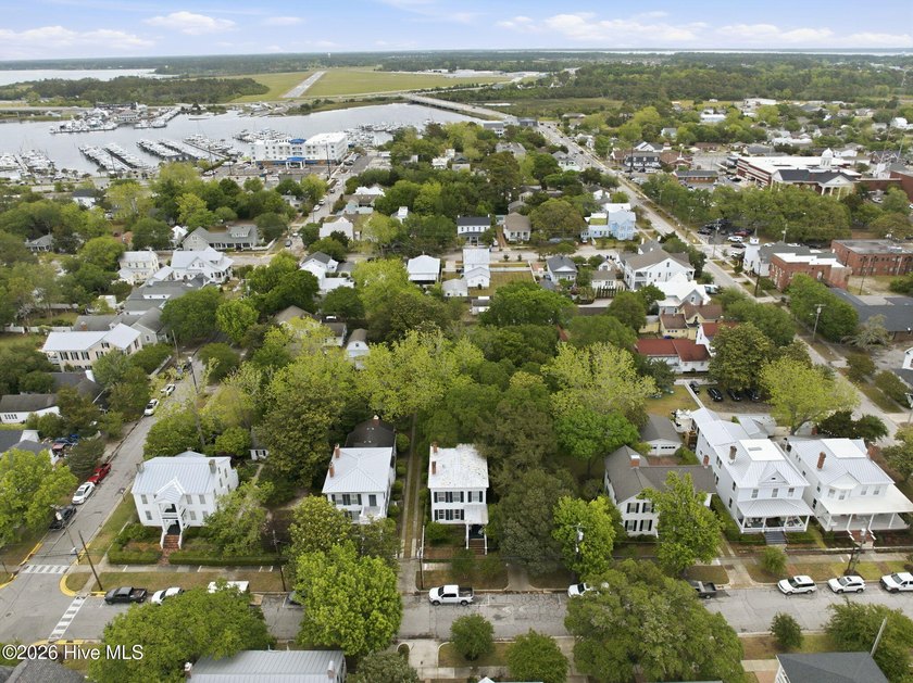 Step into a piece of Beaufort's history with the c. 1856 - photo 47