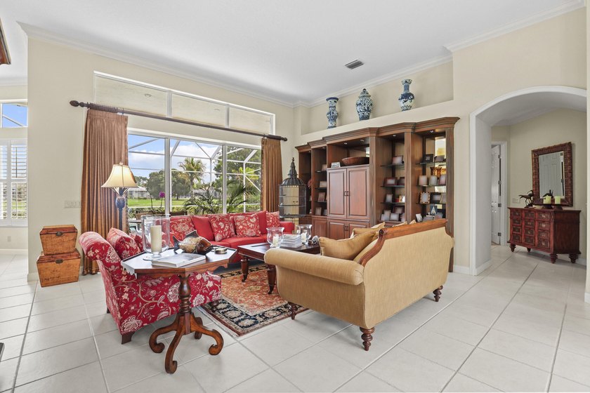 Golf Course Stunner! EXCEPTIONALLY Cared for 3BR/3BA 3 car - photo 5