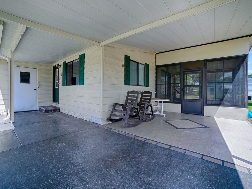 Back On Market Due to Buyer Losing Her Buyer - Located in the - photo 3