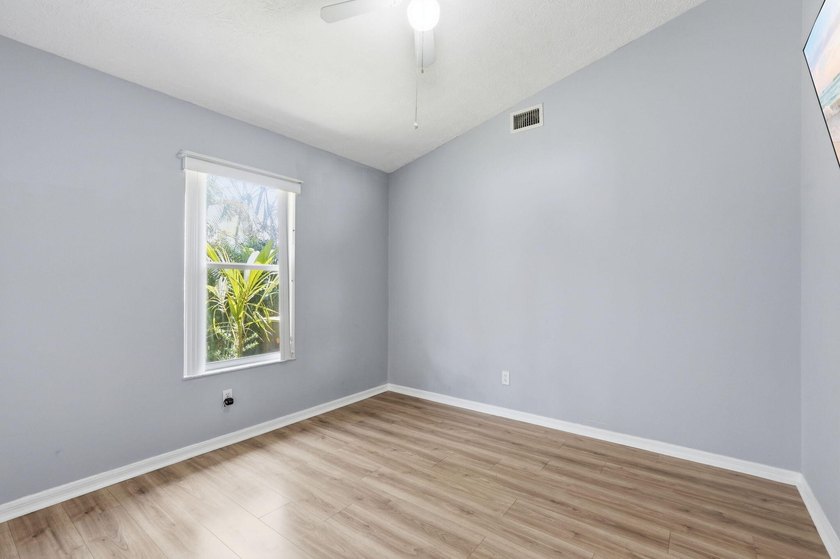 This 3 bed/2 bath home is a true sanctuary of elegance and - photo 27