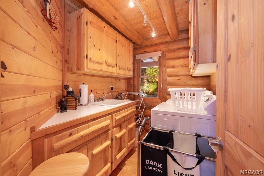 Nestled at the end of a quiet cul-de-sac in the highly desirable - photo 34