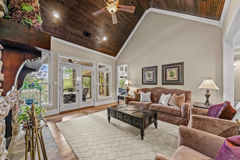 Rare main-lake opportunity on the highly desirable Richland - photo 37