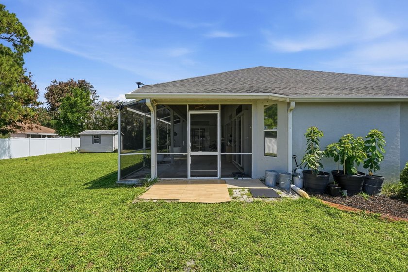 This 3 bed/2 bath home is a true sanctuary of elegance and - photo 49